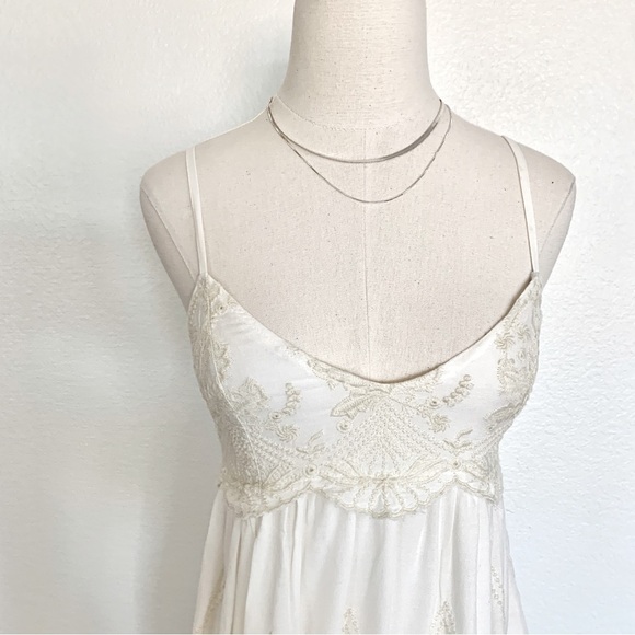 UO Jamie Cream Ivory White Embroidered Babydoll Frock Mini Dress - Picture 8 of 16